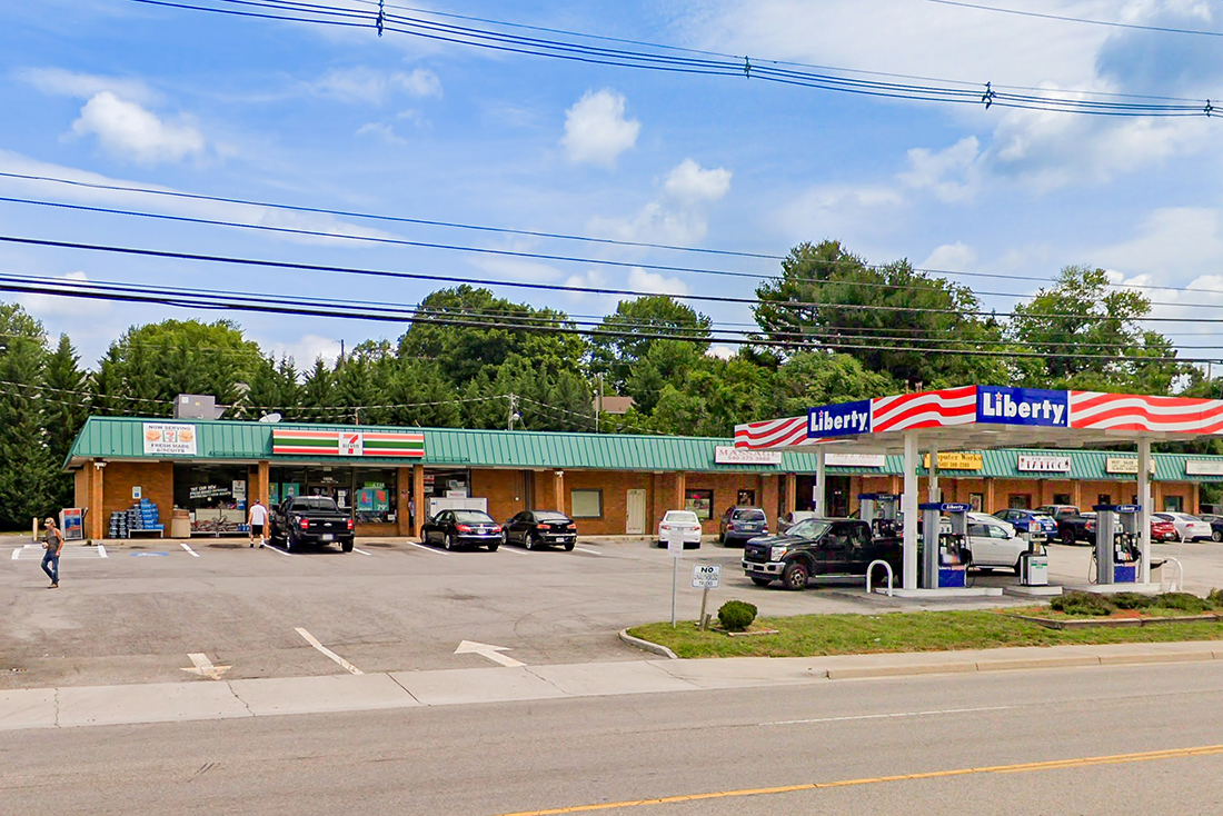 Site 35046, 2723 W Main Street, Salem, VA